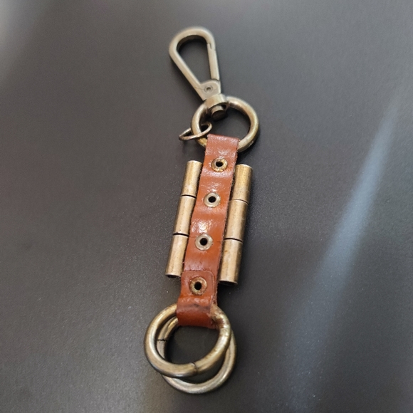 NEW! Key Chain - Picture 3 of 6